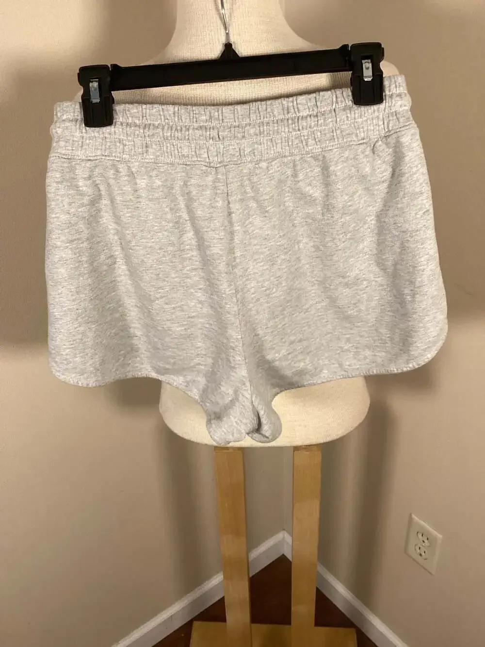 Aerie Take It Easy Heather Gray Sweat Shorts - Picture 3 of 3